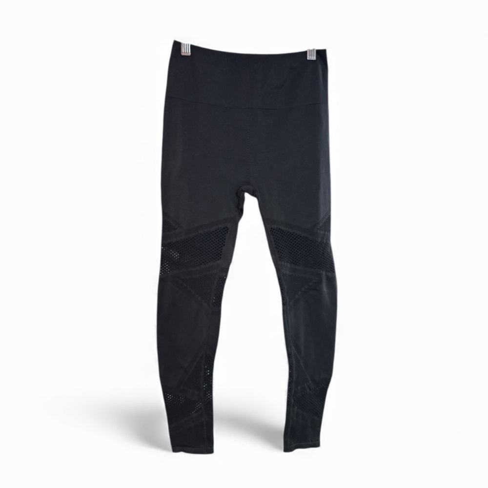Fabletics mosaic Black High-Waisted Leggings size small